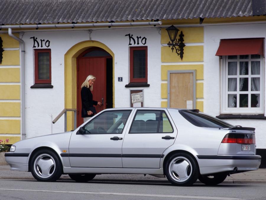  Saab 9000 Aero 1993 года  (фото 7 из 14)